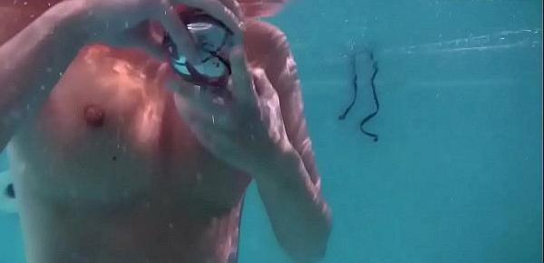  Sexy underwater redhead Nikita Vodorezova